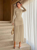 Elegant Lace Ruffle Crew-Neck Solid Color Dress